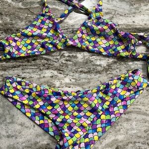Moana bikini rainbow and wildcat set